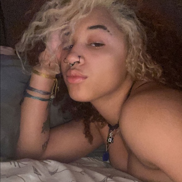 Meet your Posher, Kayleerae - Picture 6 of 6